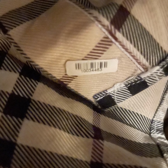 Burberry button up - Picture 5 of 5